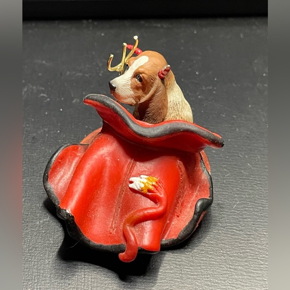 Tiny Ones Basset Hound Devil Costume Micro Miniature DTD-37 1991 Semi-Vintage - Picture 1 of 8